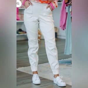 Spanx Stretch Twill Cargo Jogger Pants beige size large comfy pockets neutral